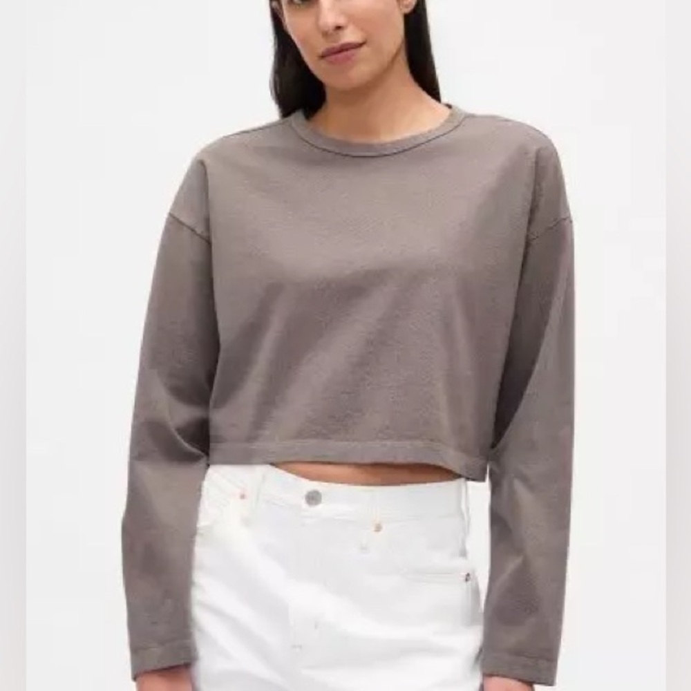 GAP Cropped Long-Sleeve Top in Taupe